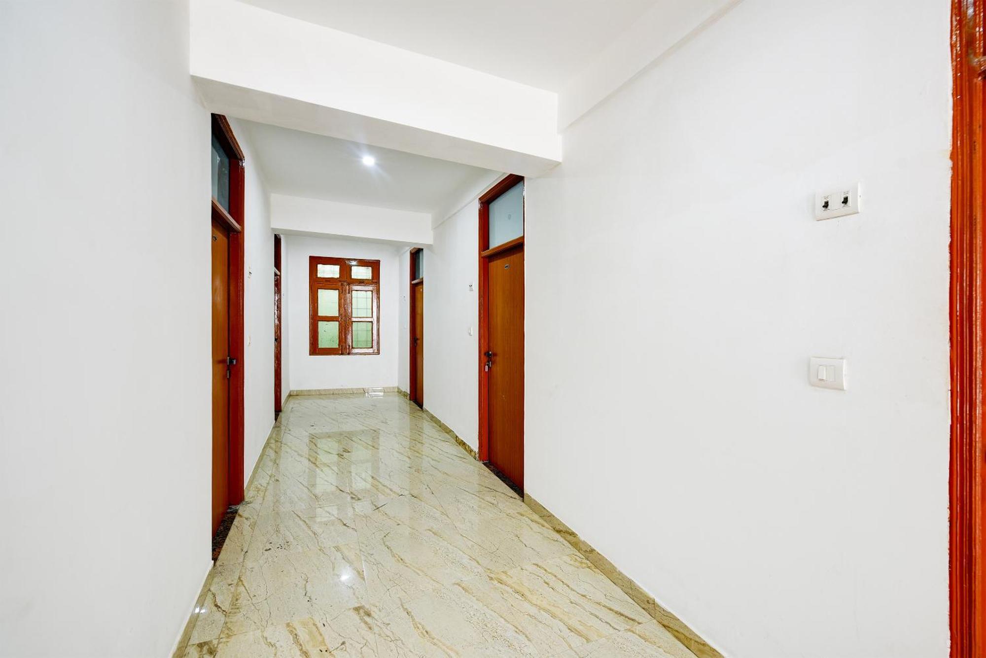 Hotel Galaxy Near Delhi Airport New Delhi Exterior photo